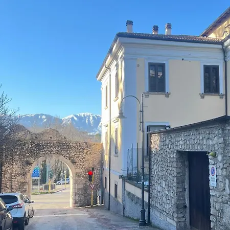 La Fije De Dine